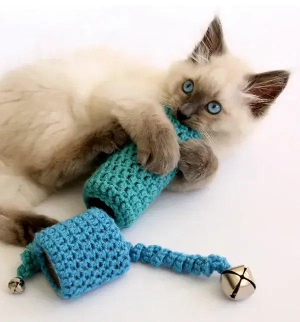 Easy Crochet Cat Toys Pattern