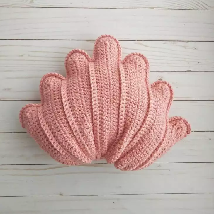 Crochet Seashell Pillow Pattern