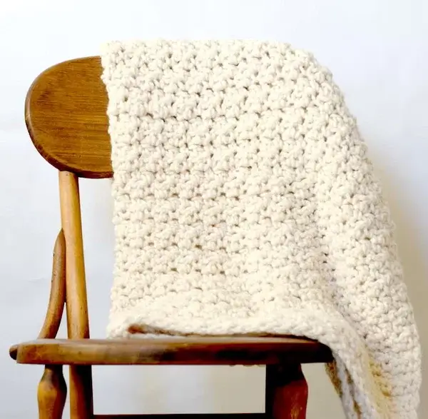Crochet White Chunky Blanket Pattern