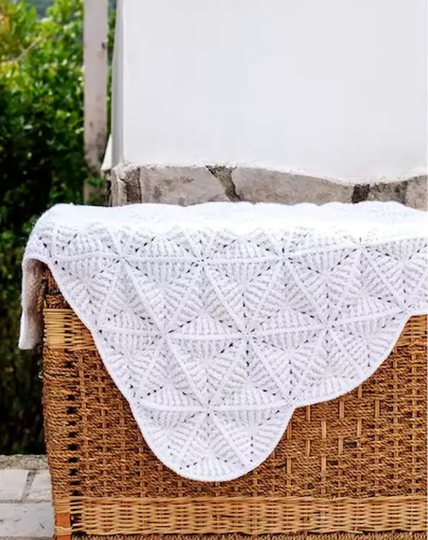 White Lily Blanket Crochet Pattern