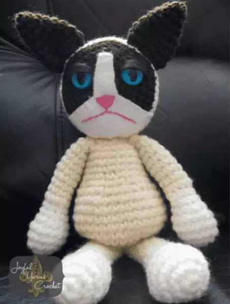 Crabby Cat Crochet Pattern