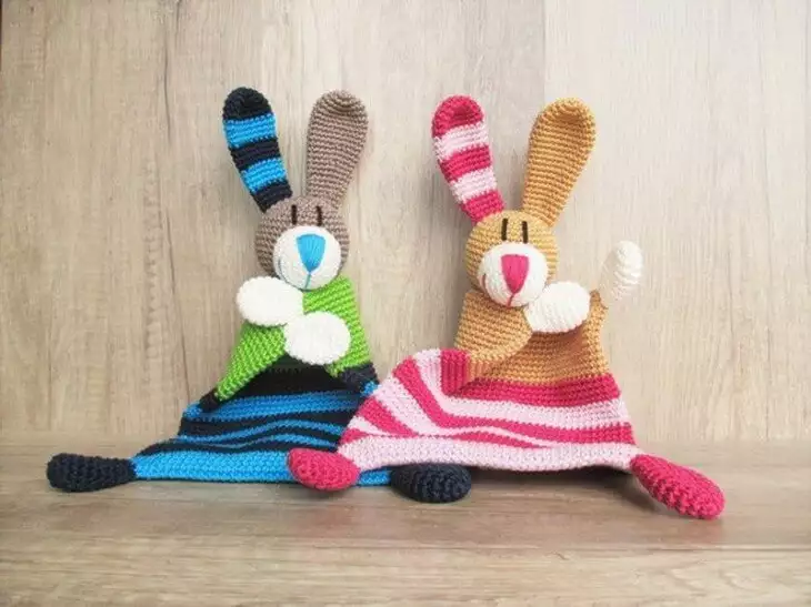 Crochet pattern comforter rabbit