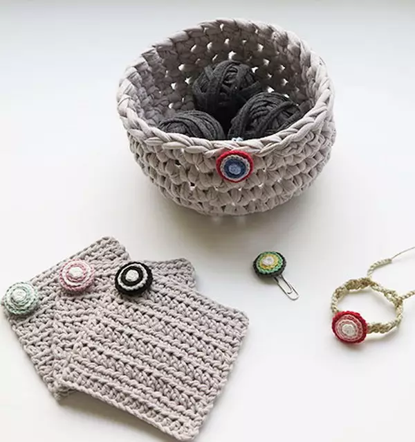 Free Crochet Buttons Pattern by Raam Crochet