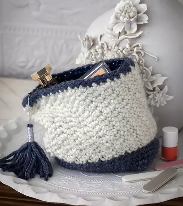 Free Crochet Makeup Bag Pattern