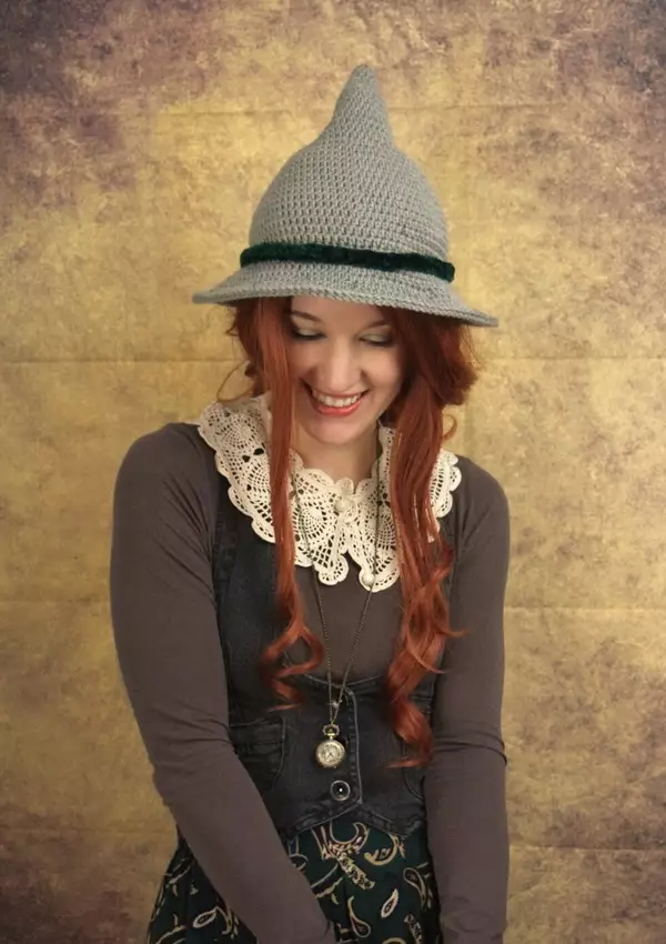 Hedge Witch Hat Crochet Pattern