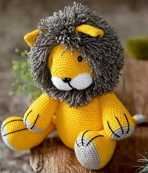Leon Lion Amigurumi Free Crochet Pattern