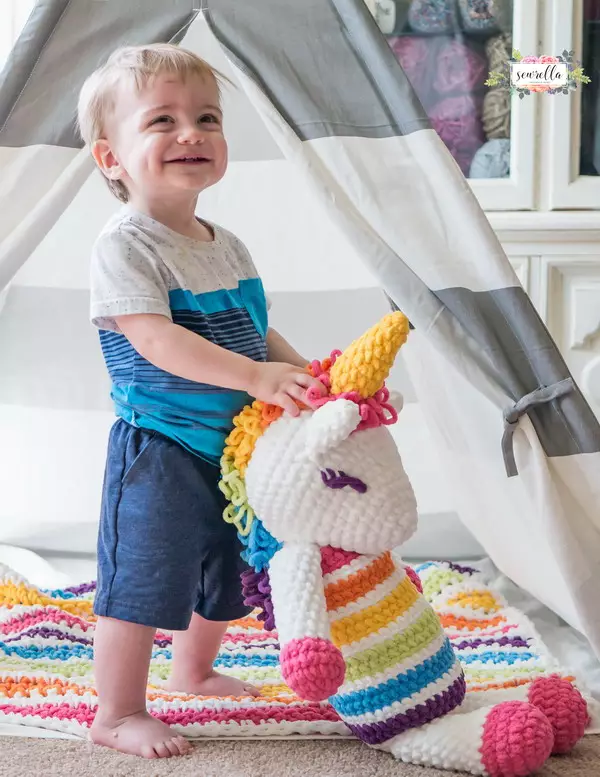 Lola, The Crochet Plush Unicorn Pattern