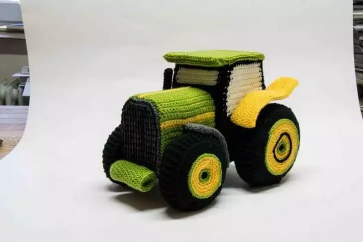 Tractor crochet pattern