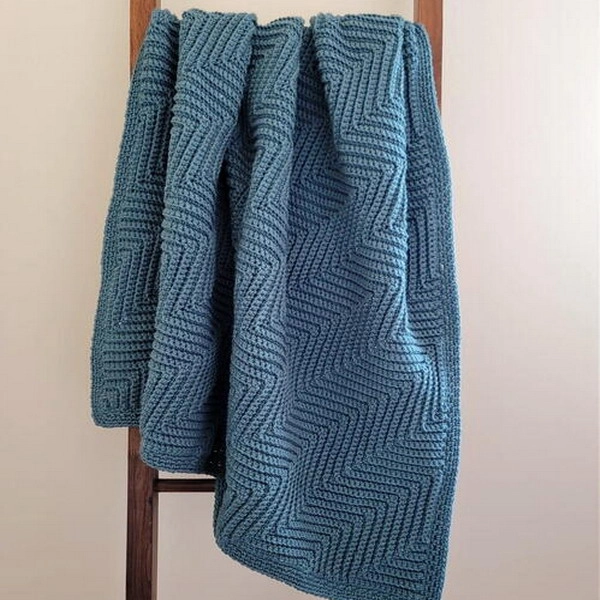 Diagonal Ripple Lapghan Free Crochet Pattern