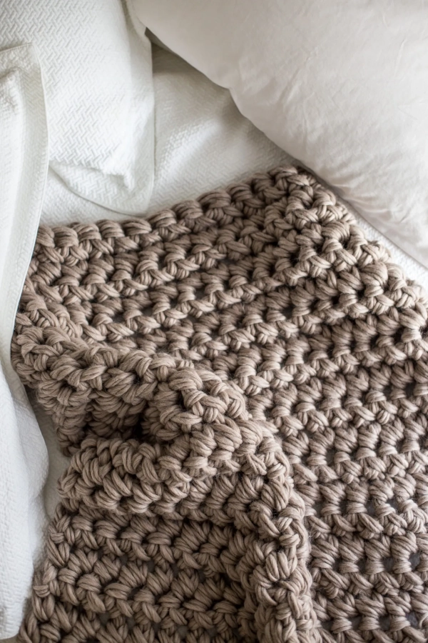 Chunky Hand Crochet Blanket Pattern
