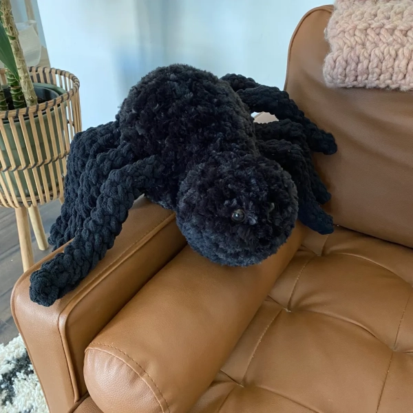Leo, The Giant Spider Crochet Pattern