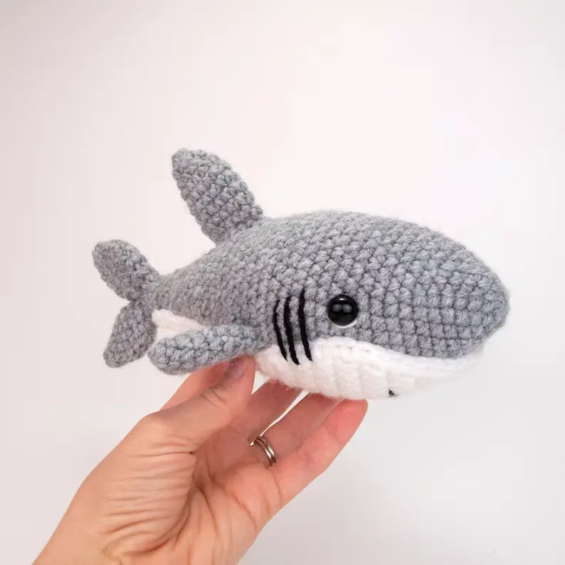 Shawn the shark - Crochet shark pattern