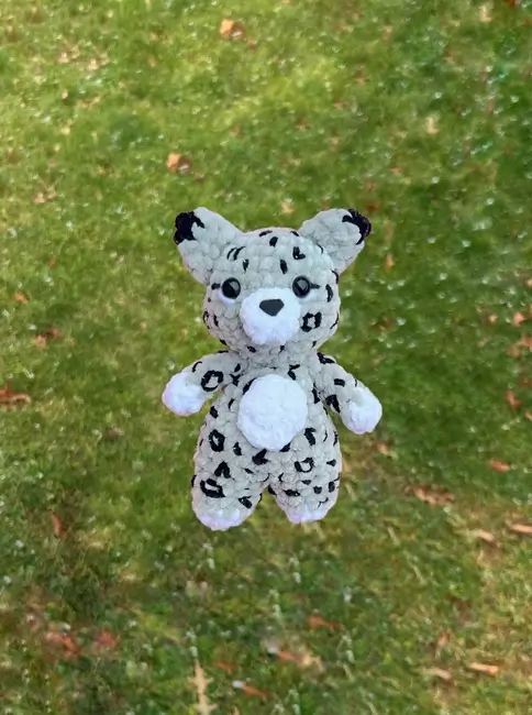 Snow leopard crochet pattern free