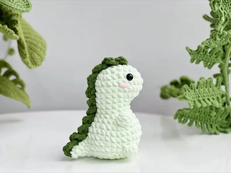 Tyrannosaurus Dinosaur No Sew Crochet Pattern