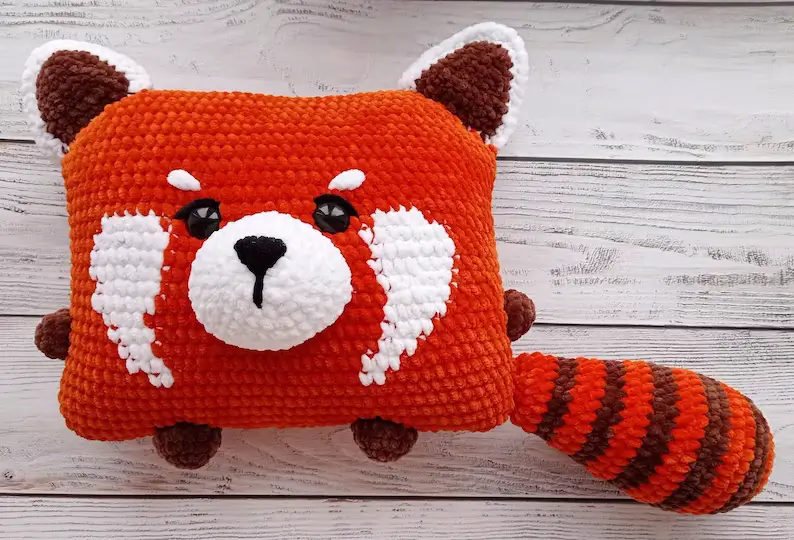 Crochet little panda
