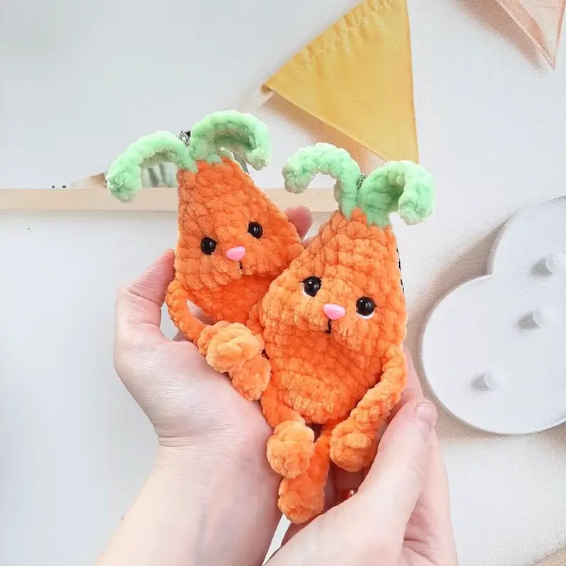 Crochet PATTERN Carrot keychain