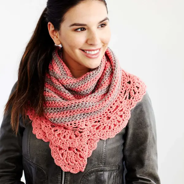 CHIC AND STRONG CRESCENT SHAWL