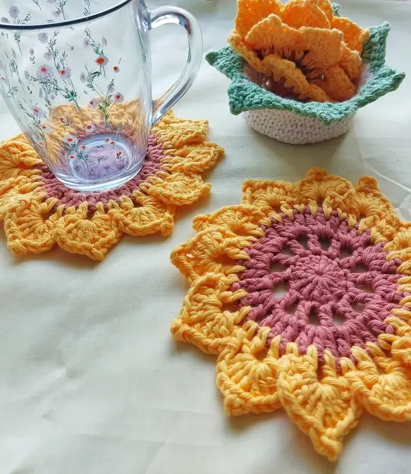 Sunflower Coasters with Pot