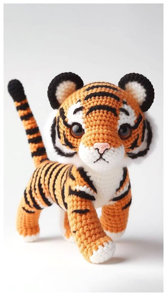 Freddie The Tiger Amigurumi