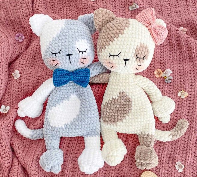 Amigurumi The Kitty Cuddler Free Crochet Pattern