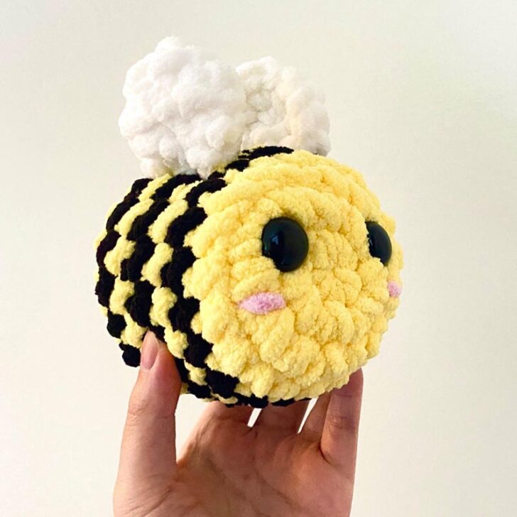 Mini Chunky Bee Crochet Pattern