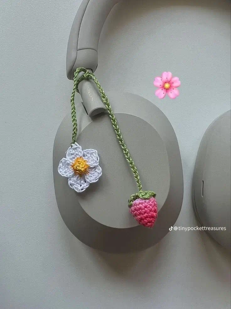 Air pod MAX crocheted charms