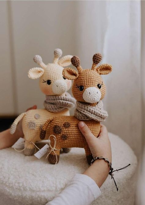 Crochet pattern for a giraffe wearing a scarf