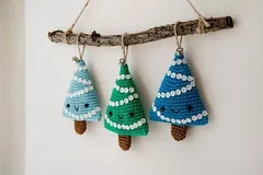 Alberelli Christmas Decoration Free Crochet Pattern