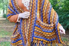 Pocket Shawl Autumn Berries Free Crochet Pattern