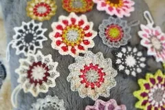 Dahlia-Daisy Flower Free Crochet Pattern