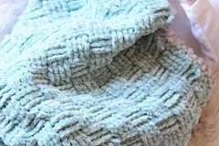 Basketweave baby blanket Free Crochet Pattern