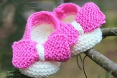 Bows, bows, bows! Free Knitting Pattern