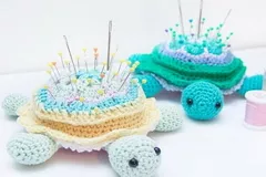 Tina Turtle Pincushion Free Crochet Pattern