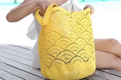 Giant Shell Stitch Beach Tote Free Crochet Pattern