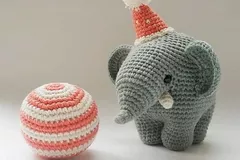 Gustav, the balancing elephant Free Crochet Pattern