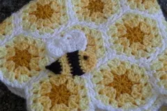 Bee Baby Blanket Free Crochet Pattern