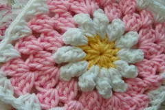 Daisy Granny Square Baby Blanket Free Crochet Pattern