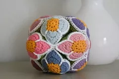 Amish Puzzle Ball Free Crochet Pattern