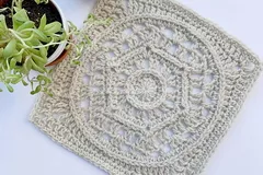 Traveling Square Free Crochet Pattern