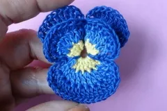 Pansy Flower video tutorial