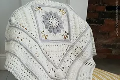 Charlotte’s Sunshine Blanket Free Crochet Pattern