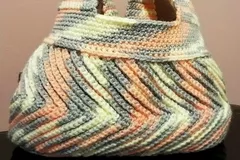 Fast-forward Chevron Bag Free Crochet Pattern