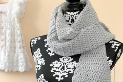 Easy Double Crochet Scarf