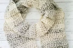 Easy Crochet Super Scarf