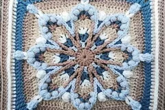 Square with a Floral Motif Free Crochet Patterns