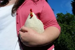 The Cluck Clutch Free Crochet Pattern