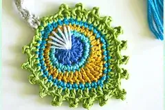 Crochet peacock feather bookmark free pattern