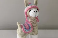 Amigurumi llama pattern