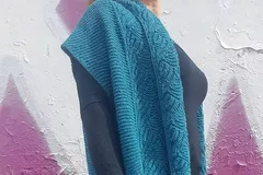 Cascade pocket shawl