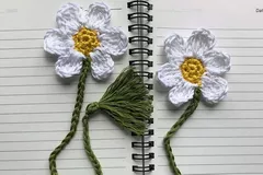 Crochet daisy bookmark pattern